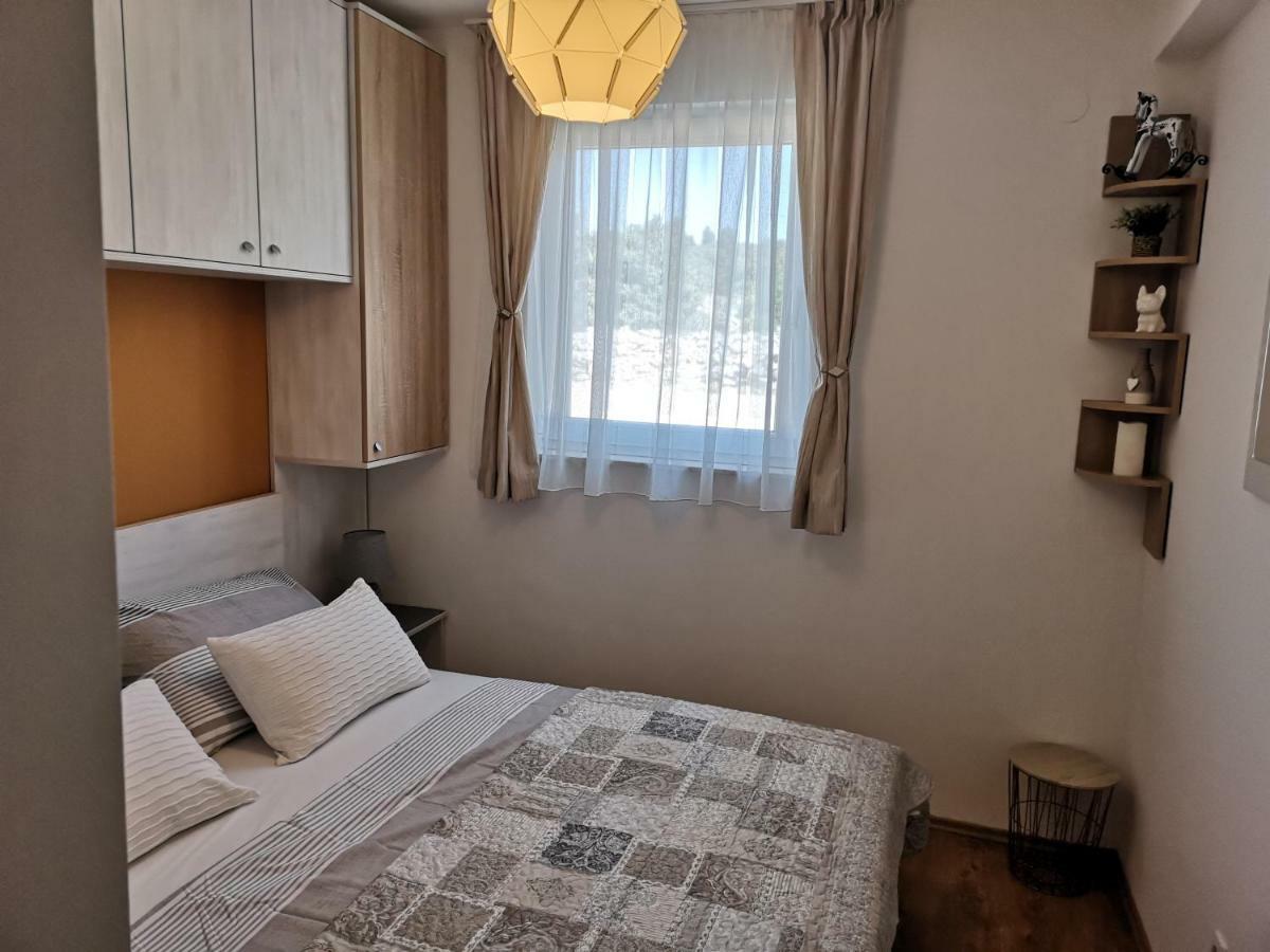 Natalija Apartment โรกอซนิซา ภายนอก รูปภาพ