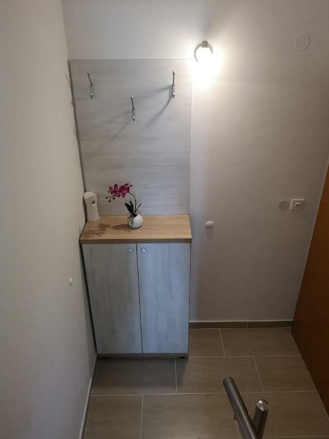 Natalija Apartment โรกอซนิซา ภายนอก รูปภาพ